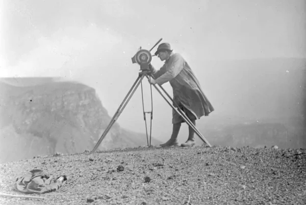 Carl Akeley and the Mountain Gorillas of 1926