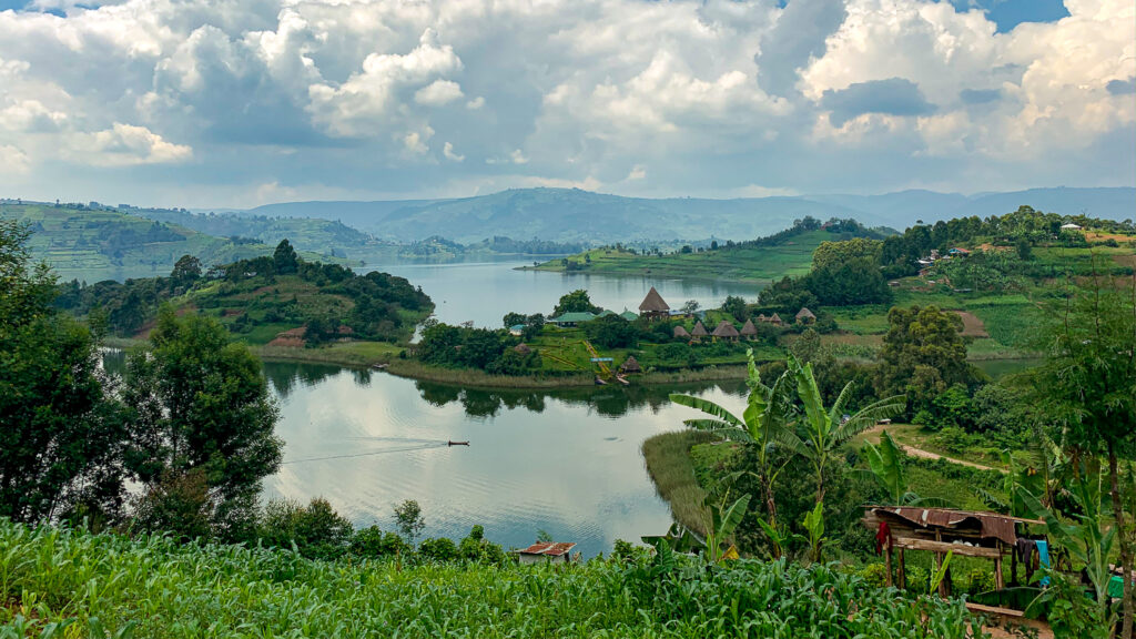 Lake Bunyonyi vs Lake Kivu