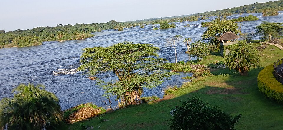 Cultural Etiquette in Uganda: How to Respect Local Customs