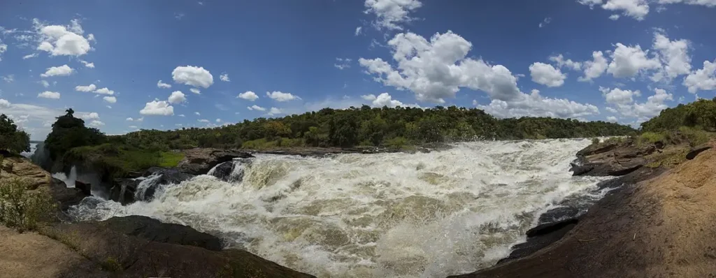 Wide view of the Nile flowing through Murchison Falls National Park